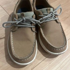 Boys or girls Sperry boat shoes, size 3.5